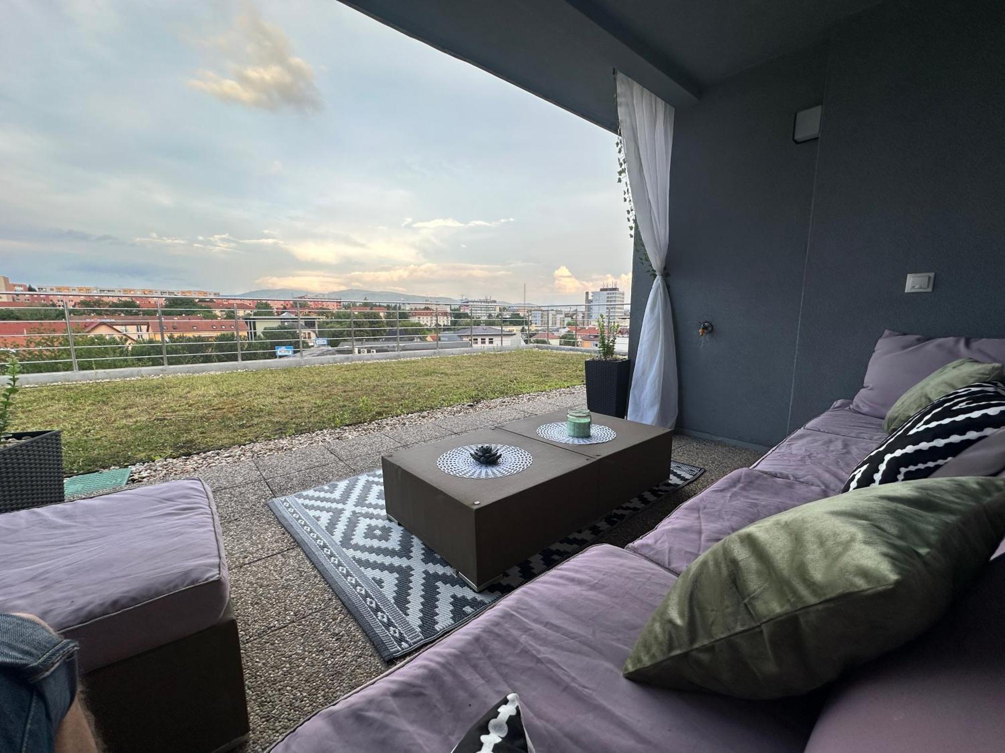 Panorama Apartments Presov Luaran gambar